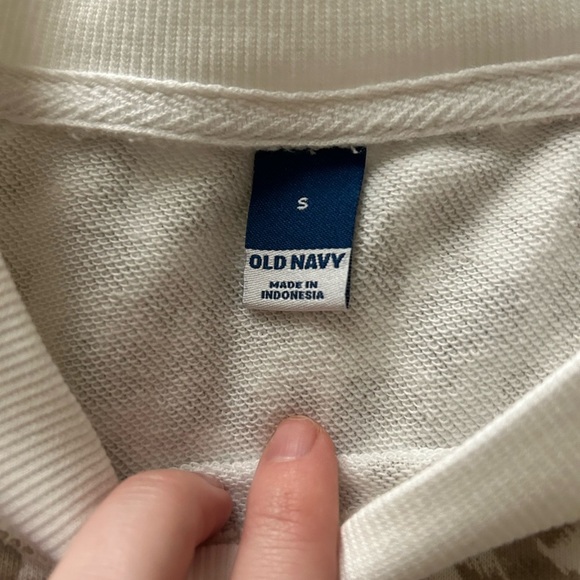 Old navy cheetah sweater - Picture 3 of 3